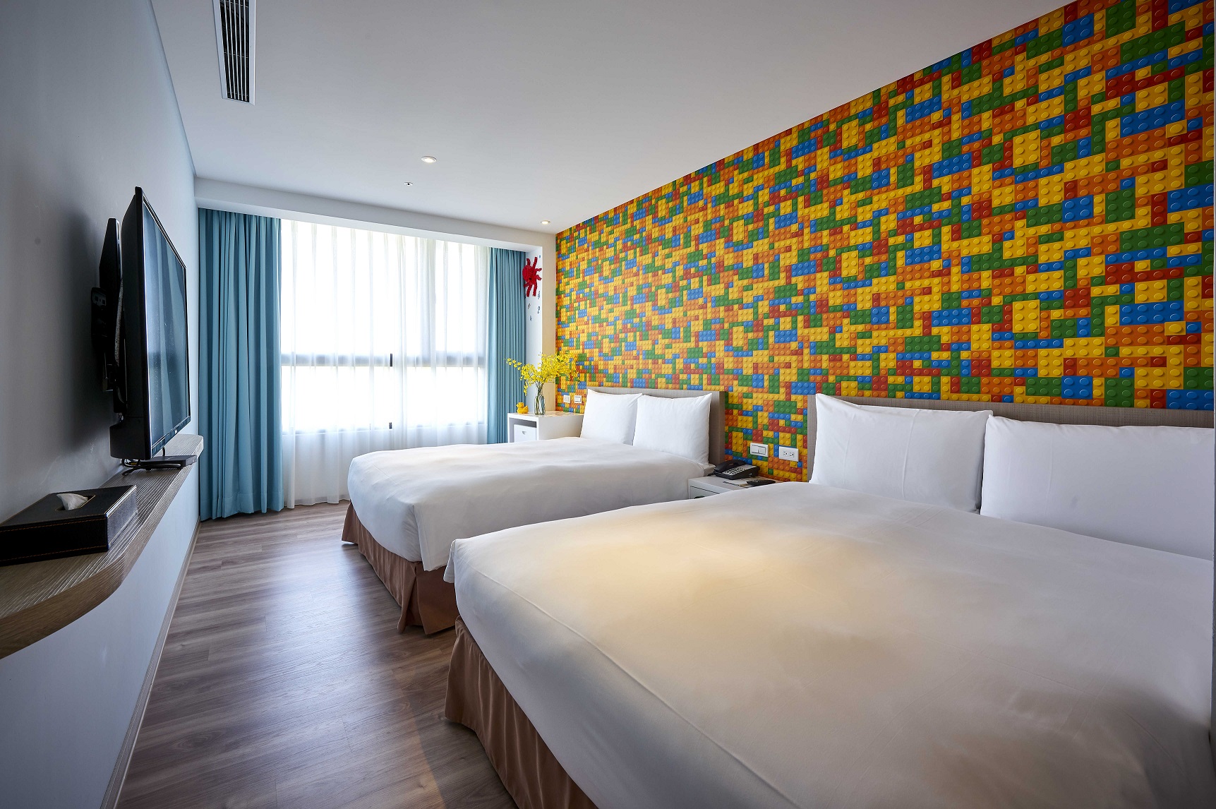 (西門)【盛夏奢華假期】棒棒積木飯店 豪華四人房平日住宿券