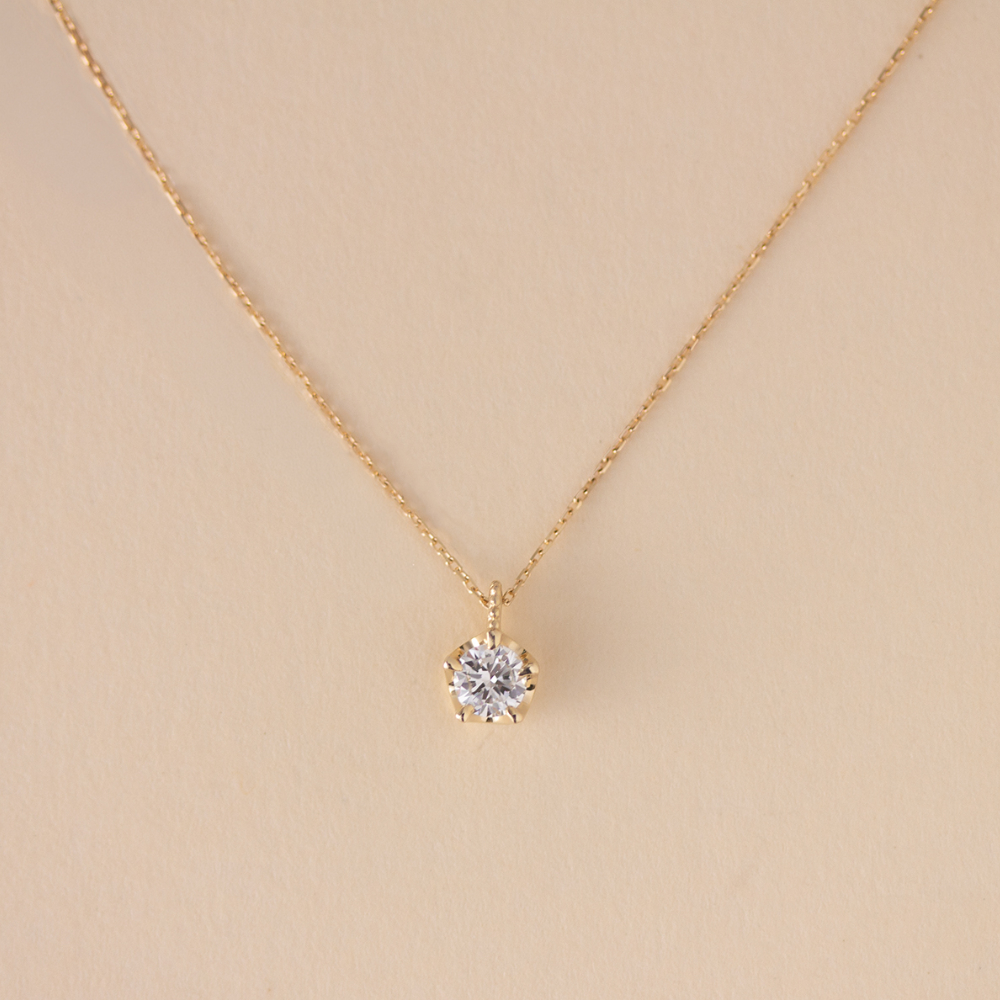 DT【ARTE WHITE】K10 曜光五爪鑲單鑽項鍊 0.15ct