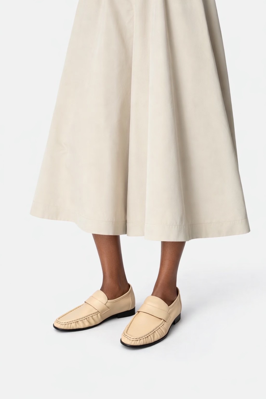 AISLE by abcense-Sheepy 鬆軟樂福鞋