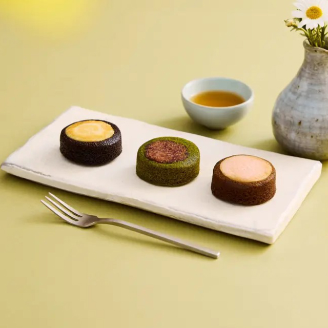 【台中店】THE SWEETS 北川半兵衛商店 茶風味費南雪 9入禮盒