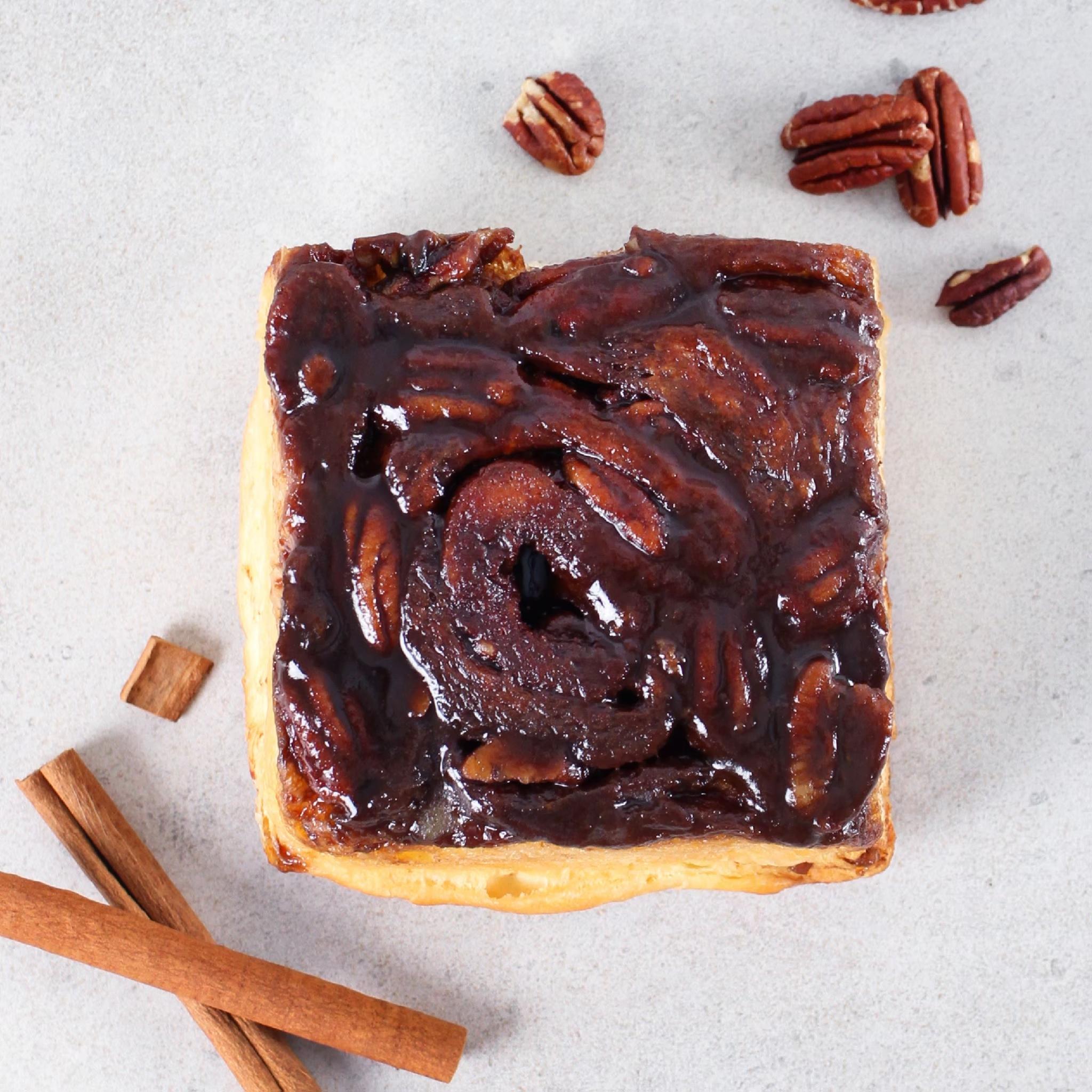 【DREAMERS COFFEE】焦糖胡桃肉桂捲