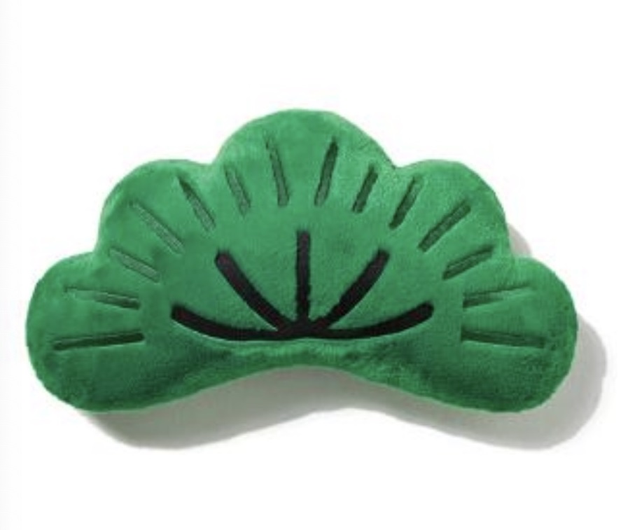 【A11 3F轉角藝術】謝凸- 常青松葉毛絨抱枕