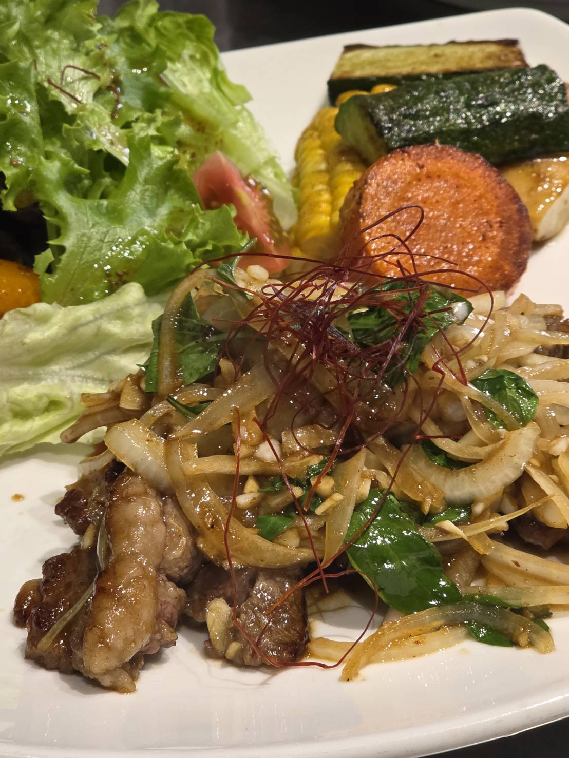 (西門)【盛夏奢華假期】兜齊私廚餐酒館 蒜味和風醬燒牛肋條兌換券