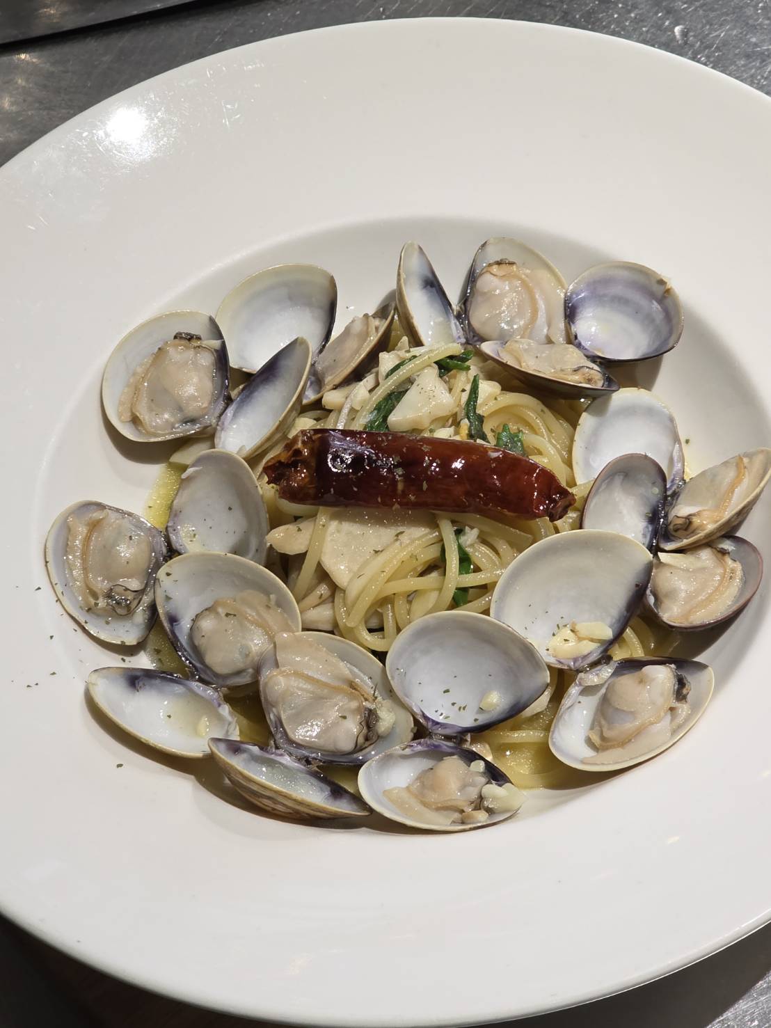 (西門)【盛夏奢華假期】兜齊私廚餐酒館 白酒蒜香蛤蜊義大利麵兌換券